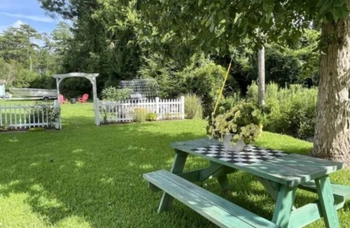 Core Creek Apartment | Cozy 1-bedroom apartment in pleasant Beaufort with AC