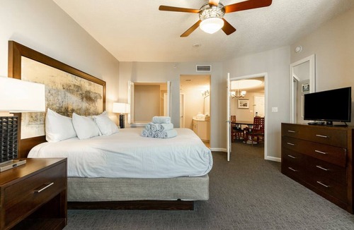 Seabreeze Historic District Resort | Cozy 1-Bedroom Deluxe Suite in Beautiful Daytona Beach!