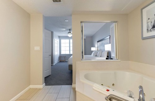 Brush - Stewarts Resort | Cozy 1-Bedroom Deluxe Suite in Beautiful Daytona Beach!