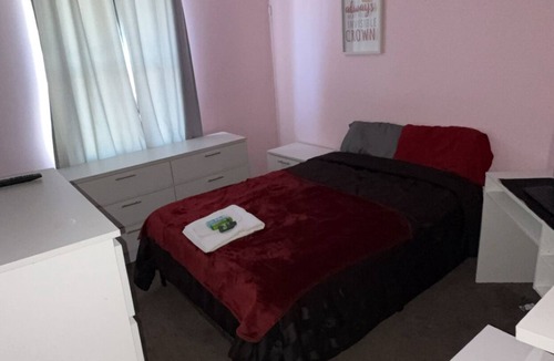 Tamarac House | Cozy 1-bedroom house in beautiful Tamarac with fully furnished, laundry and WiFi
