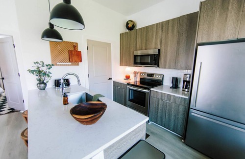 Athens Apartment | Cozy 1BR Home by MHM Luxury Properties
