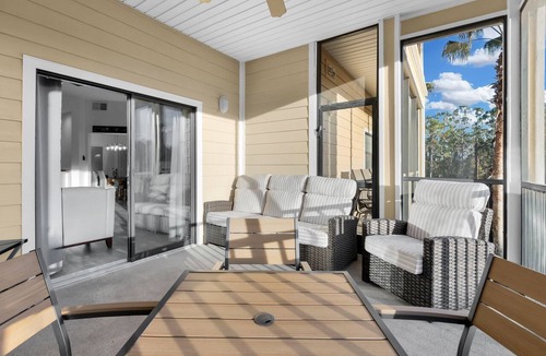 Calabria Condo | Cozy 2-bedroom condo in welcoming Kissimmee with AC and gym access