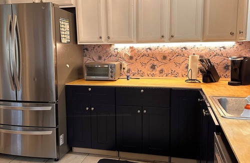 Savannah Cottage | Cozy 2 bedroom cottage that is close to everything.