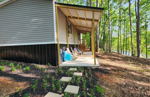 Lake Secession House | Cozy 2-bedroom home on Lake Secession!