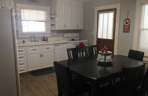 Lake Wales House | Cozy 2-bedroom pool home in the country 4 miles from downtown Lake Wales