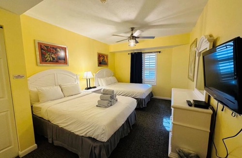 Brush - Stewarts Hotel | Cozy 2 Bedroom Suite in Daytona Beach! rts