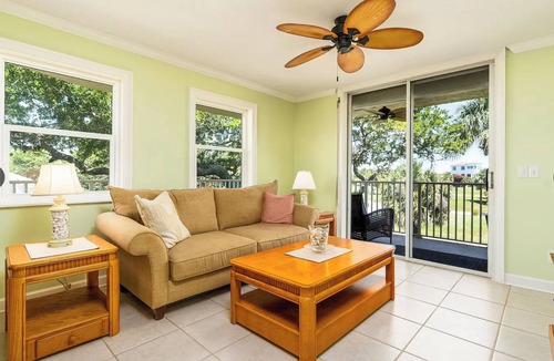 Melbourne Beach Condo | Cozy 2-bedroom condo with private beach access, in lovely Melbourne Beach