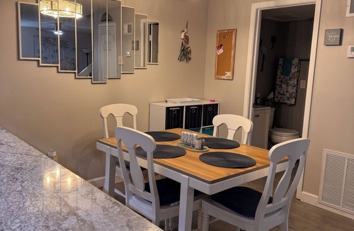 Melbourne Beach House | Cozy 2-bedroom townhome in charming Melbourne Beach Florida.