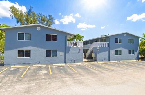 Poinciana Park Apartment | Cozy 2BR Near Beach, Airport & Cruise Port