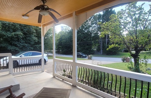 Duluth House | Cozy 3/2 Home Best Food Atl, Pet-Friendly, Quiet Safe, Fenced Yard, Privacy