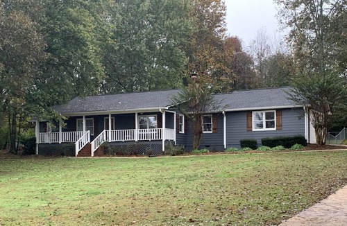 Jefferson House | Cozy 3 BR/2 Bath Ranch in a Peaceful Setting