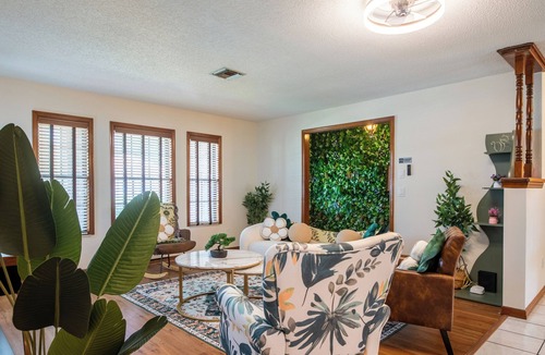 Deltona Lakes House | Cozy 4bed 2bth villa - daytona beach