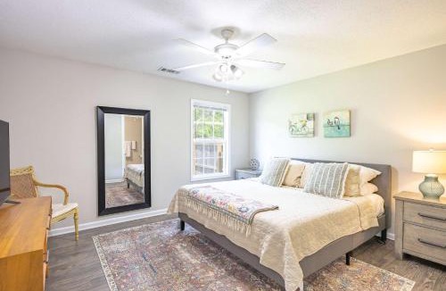 Statesboro House | Cozy and Contemporary Villa 1 Mile from GSU