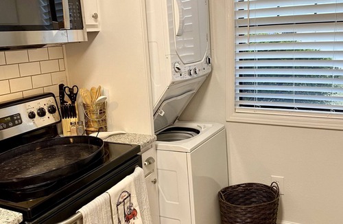 Athens Condo | Cozy Athens Condo – Close to UGA & Downtown Athens