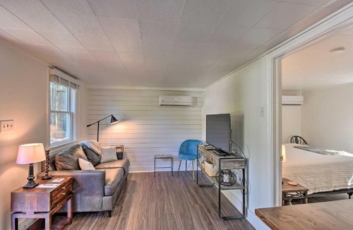 Athens House | Cozy Athens Cottage: Walk to Sanford Stadium!