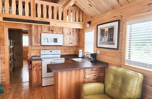 Core Creek Cabin | Cozy Cabin 3 on the ICW Waterfront. Book your Spring and Summer vacations NOW!