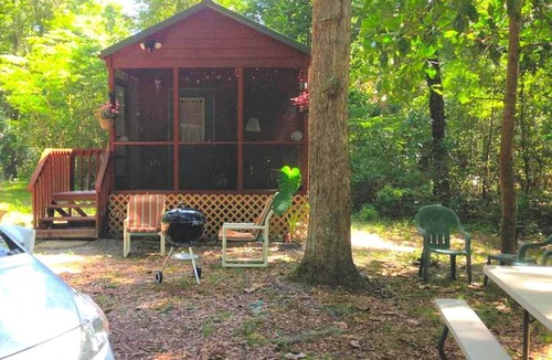 Fort White Cabin | Cozy Cabin Rental on the Santa Fe River near High Springs, Florida