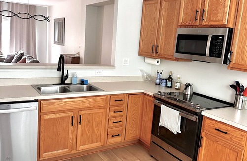 Cary House | Cozy Cary Comfort- Walkable to Downtown