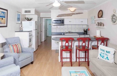 Tybee Island Condo | Cozy condo by the beach at Tybee Savannah