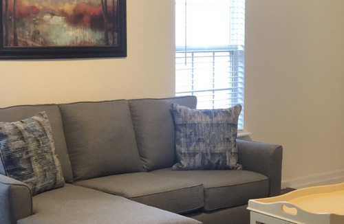 National Hills House | Cozy corporate rental walking distance from Augusta Nationals.