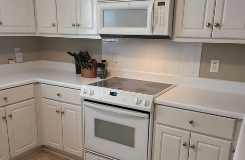 Evans House | Cozy Evans Home - pet friendly- fenced yard - comfortable beds