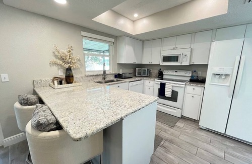 East County Civic Group House | Cozy Family Escape in Valrico FL