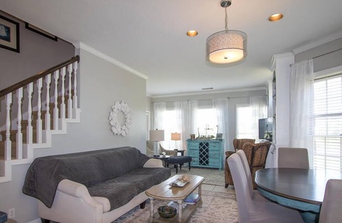 Saint Helena Island House | Cozy Family Home w/ Ocean & Golf Course Views - Steps to Pool, Beach, & Dining