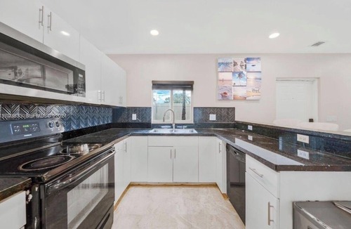 Central Fort Lauderdale Villa | Cozy Fort Lauderdale Villa-3 miles from the beach!