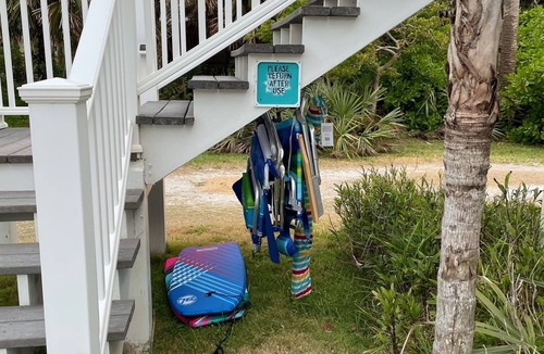 Melbourne Beach Villa | Cozy Garden Villa Steps from the Beach