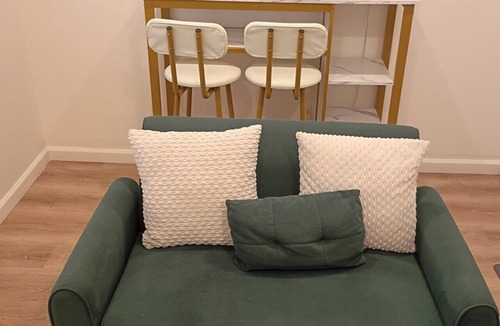 Ardmore - Gould Estates - Olin Heights House | Cozy Guesthouse in Midtown Savannah