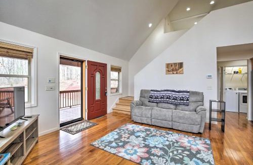 Hayesville House | Cozy Hayesville Retreat w/Deck & Mtn Views!