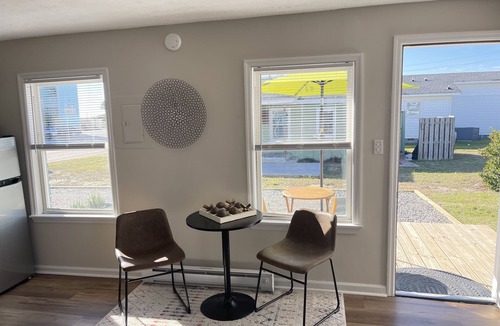 Wilmington Beach Apartment | Cozy Historical Studio just steps from beach access