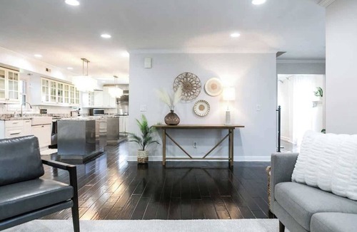 Charlotte House | Cozy Home w/POOL + CHEFS kitchen in Prime Area