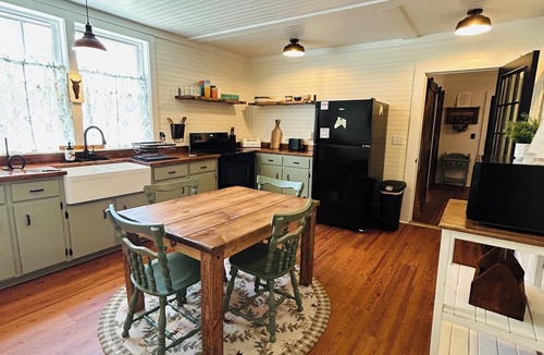 Vaucluse Cottage | Cozy “Horseshoe Cottage” Aiken SC
