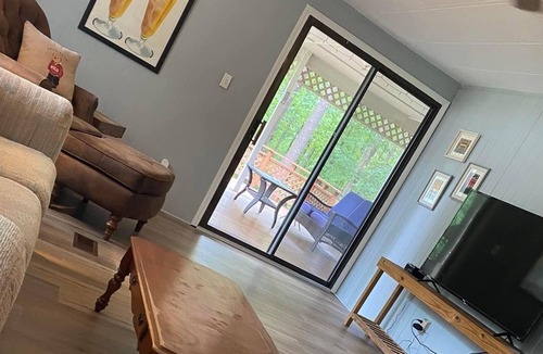 Lincolnton House | Cozy Lakefront home & dock at Clark Hill Lake Thurmond.