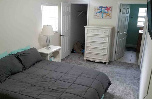 Melbourne House | Cozy Melbourne Home 10min from Beaches and 1hr from Orlando Theme Parks / Disney