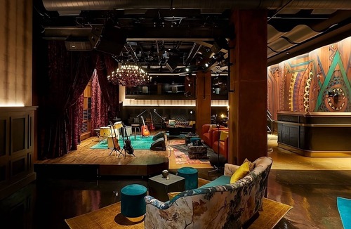 Music Row Hotel | Cozy Music City Retreat! 2 Deluxe King Units | Walk to Music Row + Analog Venue