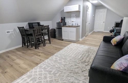 Oak Ridge Apartment | Cozy, pet-friendly, 1-bedroom apartment in Oak Ridge with AC