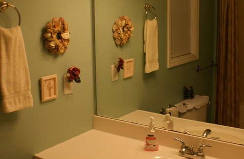 Port Royal Cottage | Cozy Port Royal Cottage, 2 miles from Parris Island Marine Base near Beaufort SC