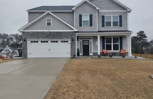 Gracewood House | Cozy & Quiet Area Mins From The Town!