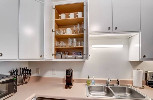 Wingate Apartment | Cozy Retreat in Wingate w Patio & Grill, Pet Friendly - Easy Access To Bypass & Monroe + 15% Off!