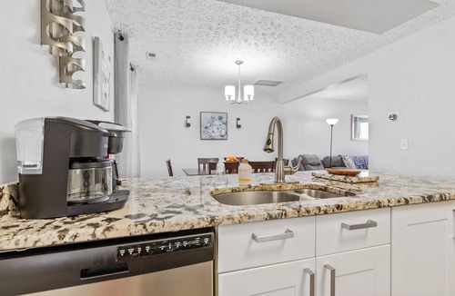 Northeast Raleigh House | Cozy Retreat with Pool - Your Home Away from Home by RedAwning