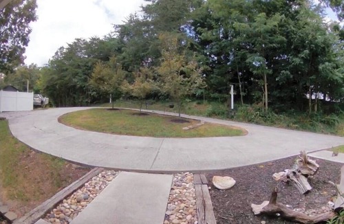 Dayton House | Cozy River House, Beautiful River Views, Community Boat Ramp, and Kayaks