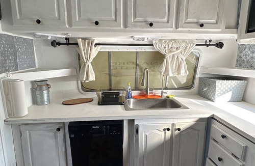 Snow Hill House | Cozy RV in Snow Hill please enjoy a peaceful relaxing day.