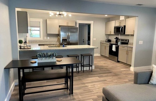 Midtown House | Cozy Savannah 5BR Home