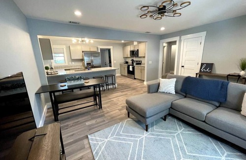 Midtown House | Cozy Savannah 5BR Home