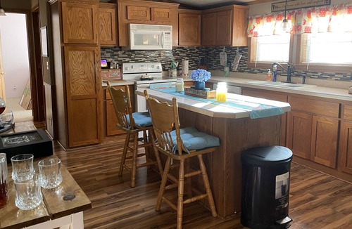 Tyner House | Cozy Sky View on 18 acres with pond