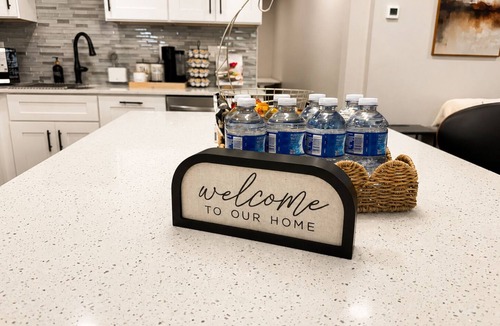 Cliftondale House | Cozy & Spacious 2BR Private Suite Near ATL Airport