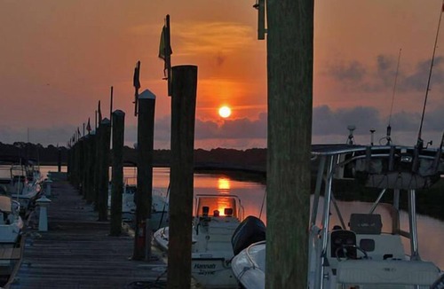 Saint Helena Island Condo | Cozy Tidal Creek Villa w/ Private Dock Access & Amazing Sunset Marsh Views