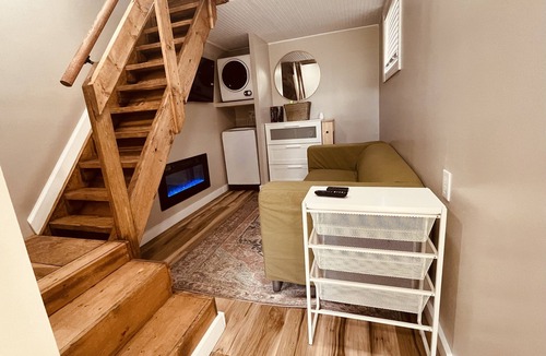 Charlotte House | Cozy Tiny Home located 15 minutes from uptown Charlotte! Pet friendly!